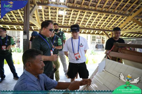 Race photo from Telin Batic 2024 Photo Search