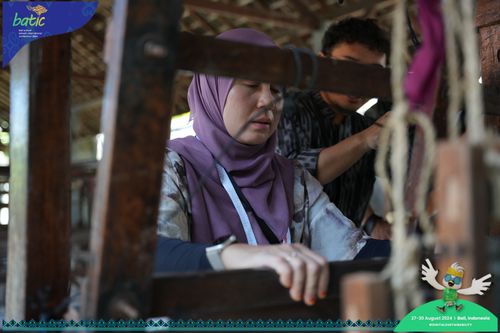 Race photo from Telin Batic 2024 Photo Search