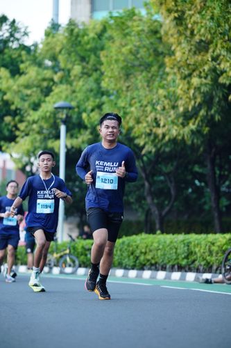 Race photo from KEMLU RUN 2025