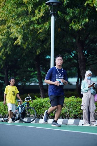 Race photo from KEMLU RUN 2025