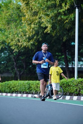 Race photo from KEMLU RUN 2025