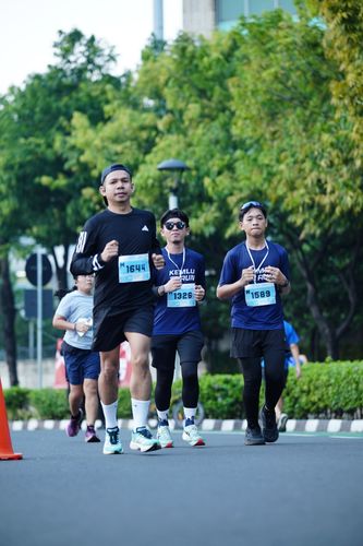 Race photo from KEMLU RUN 2025