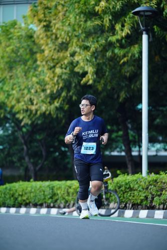 Race photo from KEMLU RUN 2025
