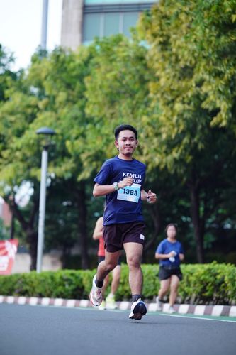 Race photo from KEMLU RUN 2025