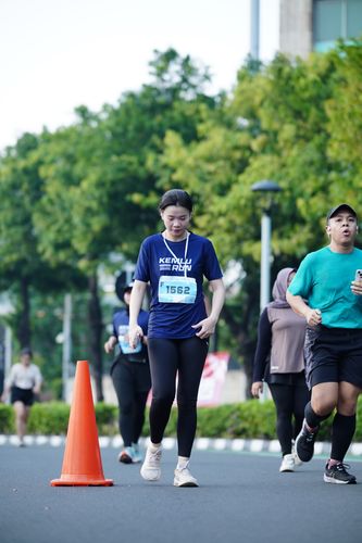 Race photo from KEMLU RUN 2025