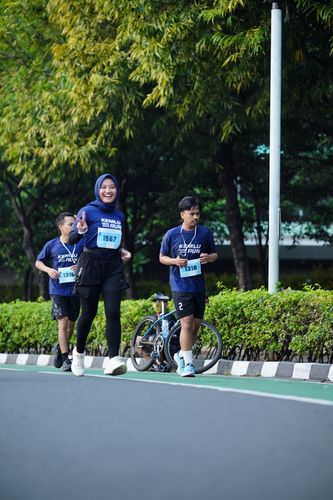 Race photo from KEMLU RUN 2025