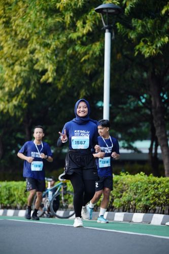 Race photo from KEMLU RUN 2025