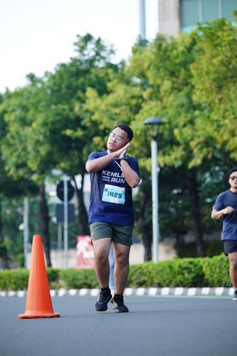 Race photo from KEMLU RUN 2025