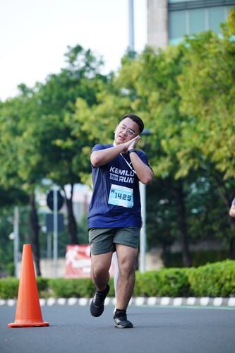 Race photo from KEMLU RUN 2025