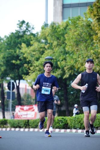 Race photo from KEMLU RUN 2025