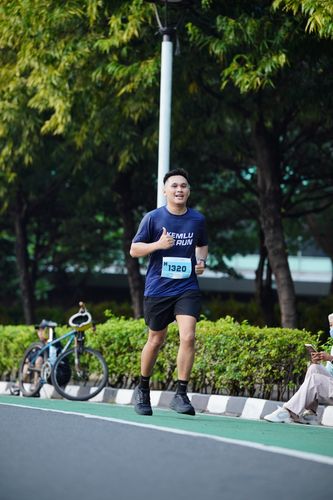 Race photo from KEMLU RUN 2025