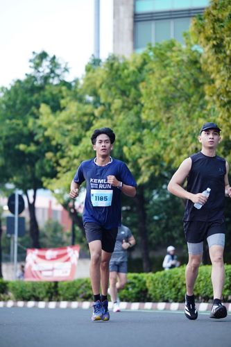 Race photo from KEMLU RUN 2025