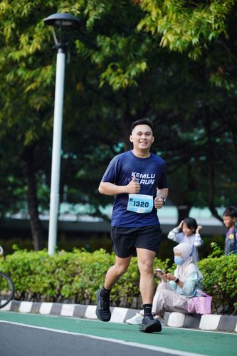 Race photo from KEMLU RUN 2025
