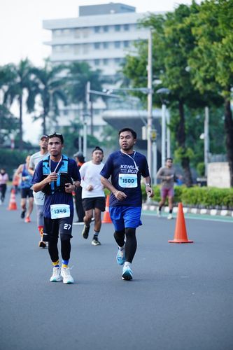 Race photo from KEMLU RUN 2025