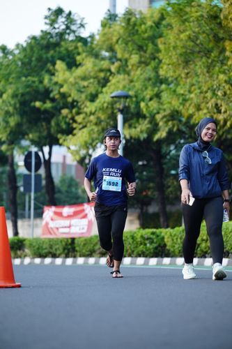 Race photo from KEMLU RUN 2025