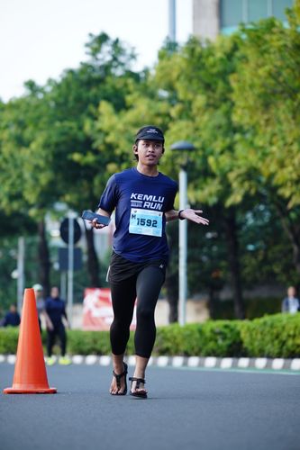 Race photo from KEMLU RUN 2025