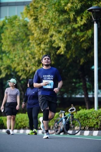 Race photo from KEMLU RUN 2025