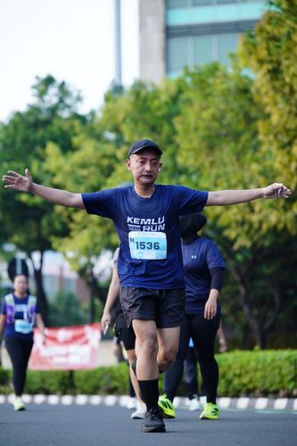 Race photo from KEMLU RUN 2025
