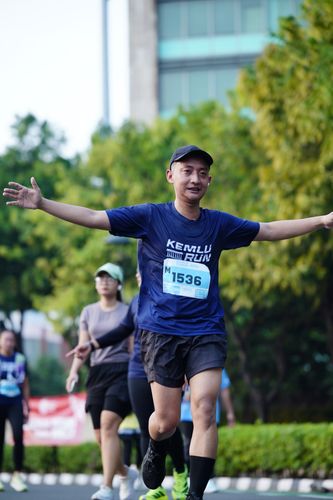 Race photo from KEMLU RUN 2025