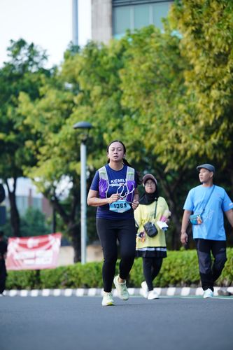 Race photo from KEMLU RUN 2025