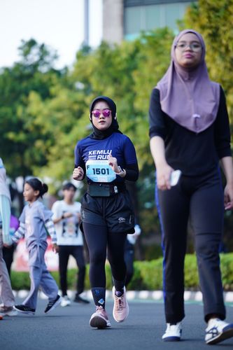 Race photo from KEMLU RUN 2025