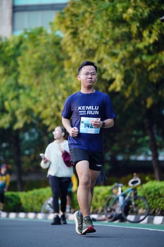 Race photo from KEMLU RUN 2025