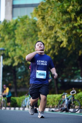 Race photo from KEMLU RUN 2025