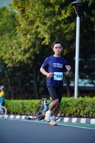 Race photo from KEMLU RUN 2025
