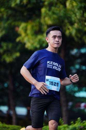 Race photo from KEMLU RUN 2025