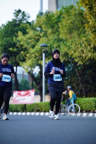 Race photo from KEMLU RUN 2025