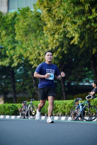 Race photo from KEMLU RUN 2025