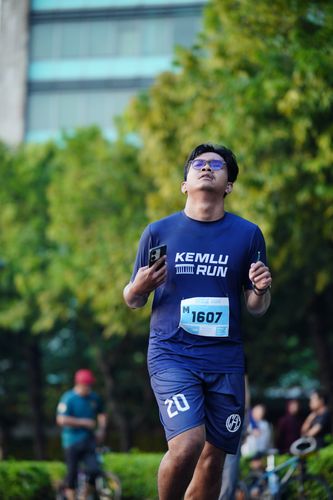 Race photo from KEMLU RUN 2025