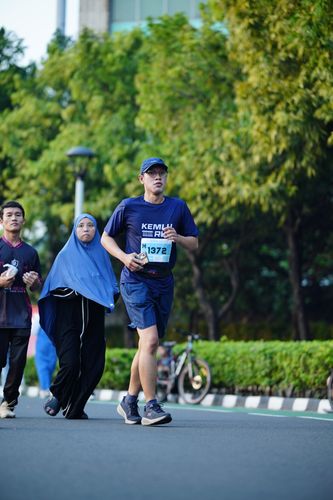 Race photo from KEMLU RUN 2025