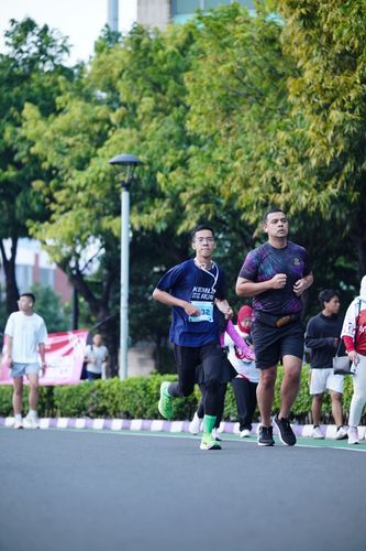 Race photo from KEMLU RUN 2025