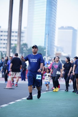 Race photo from KEMLU RUN 2025
