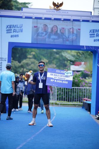 Race photo from KEMLU RUN 2025