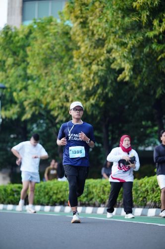 Race photo from KEMLU RUN 2025