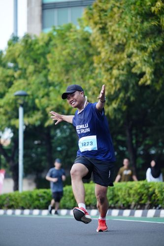Race photo from KEMLU RUN 2025
