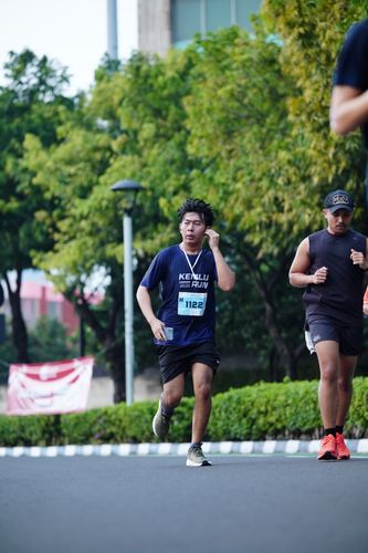Race photo from KEMLU RUN 2025