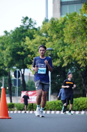 Race photo from KEMLU RUN 2025