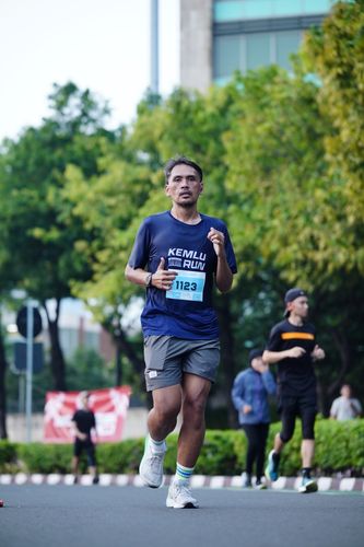 Race photo from KEMLU RUN 2025