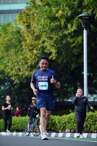 Race photo from KEMLU RUN 2025