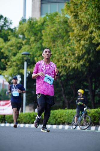 Race photo from KEMLU RUN 2025
