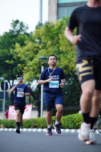 Race photo from KEMLU RUN 2025