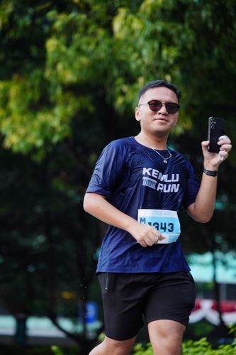Race photo from KEMLU RUN 2025