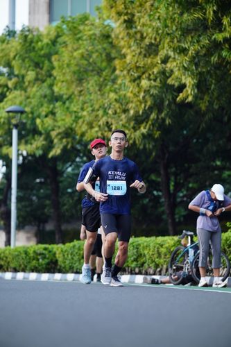 Race photo from KEMLU RUN 2025