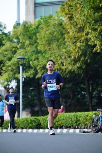 Race photo from KEMLU RUN 2025