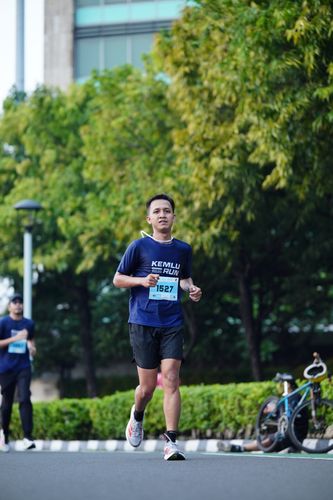 Race photo from KEMLU RUN 2025