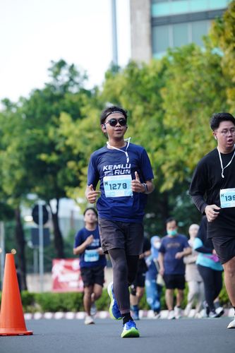 Race photo from KEMLU RUN 2025