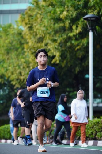 Race photo from KEMLU RUN 2025